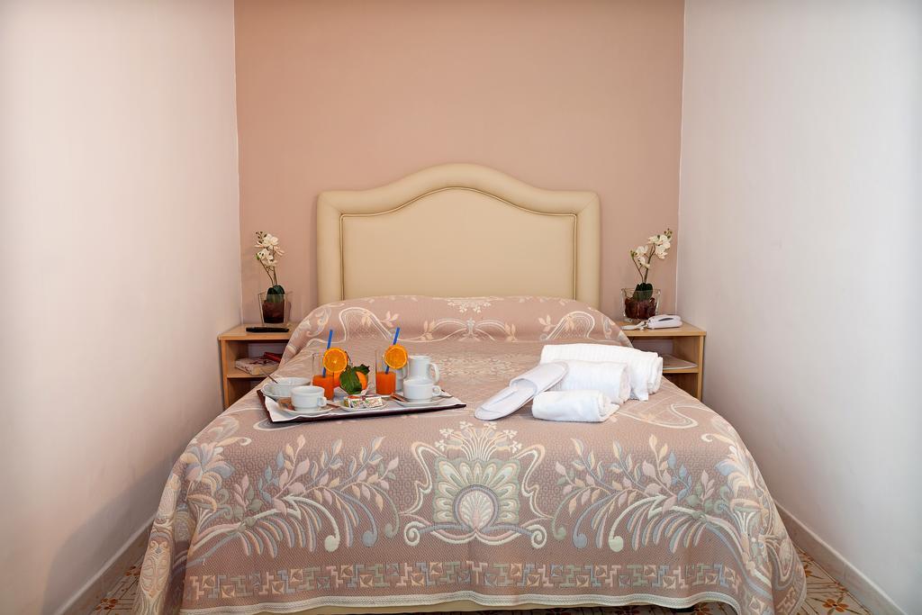Hotel Caruso Маса Лубрензе Екстериор снимка