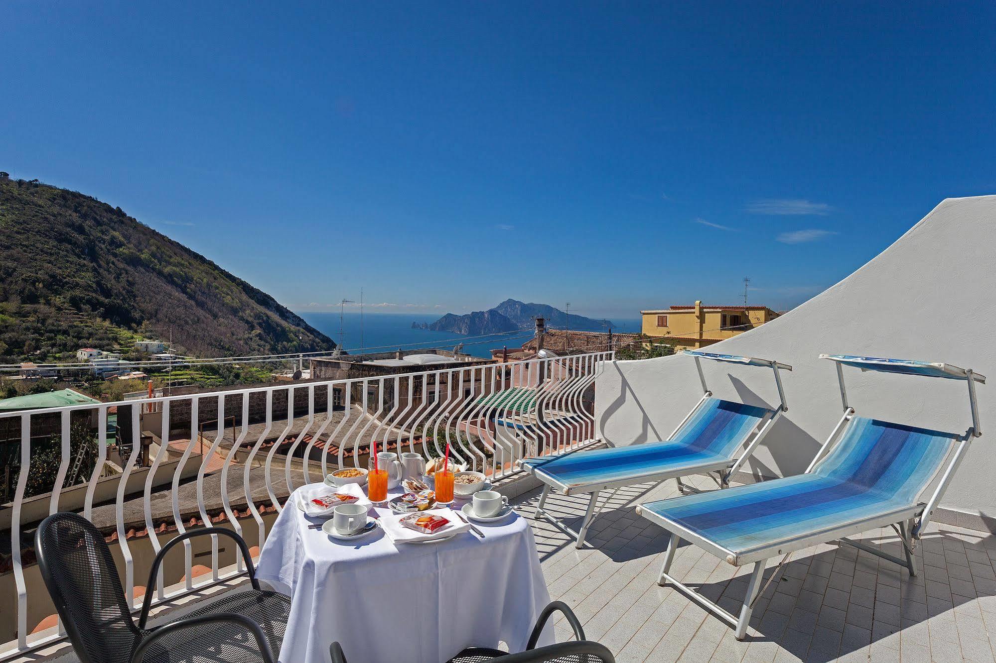 Hotel Caruso Маса Лубрензе Екстериор снимка